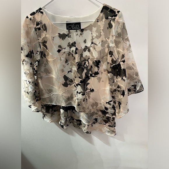 Alex Evenings Tops - ALEX EVENING WOMEN’S 3/4 SLEEVE PRINTED BLOUSE. PULLOVER WITH SCOOP NECK